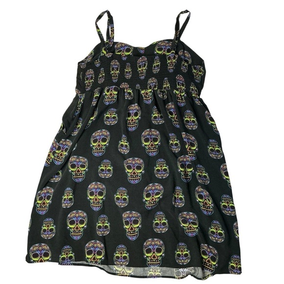 Torrid Black Skull Print Midi Dress Bowfront Challis Sundress Side Pockets Sz 2X - Picture 14 of 16
